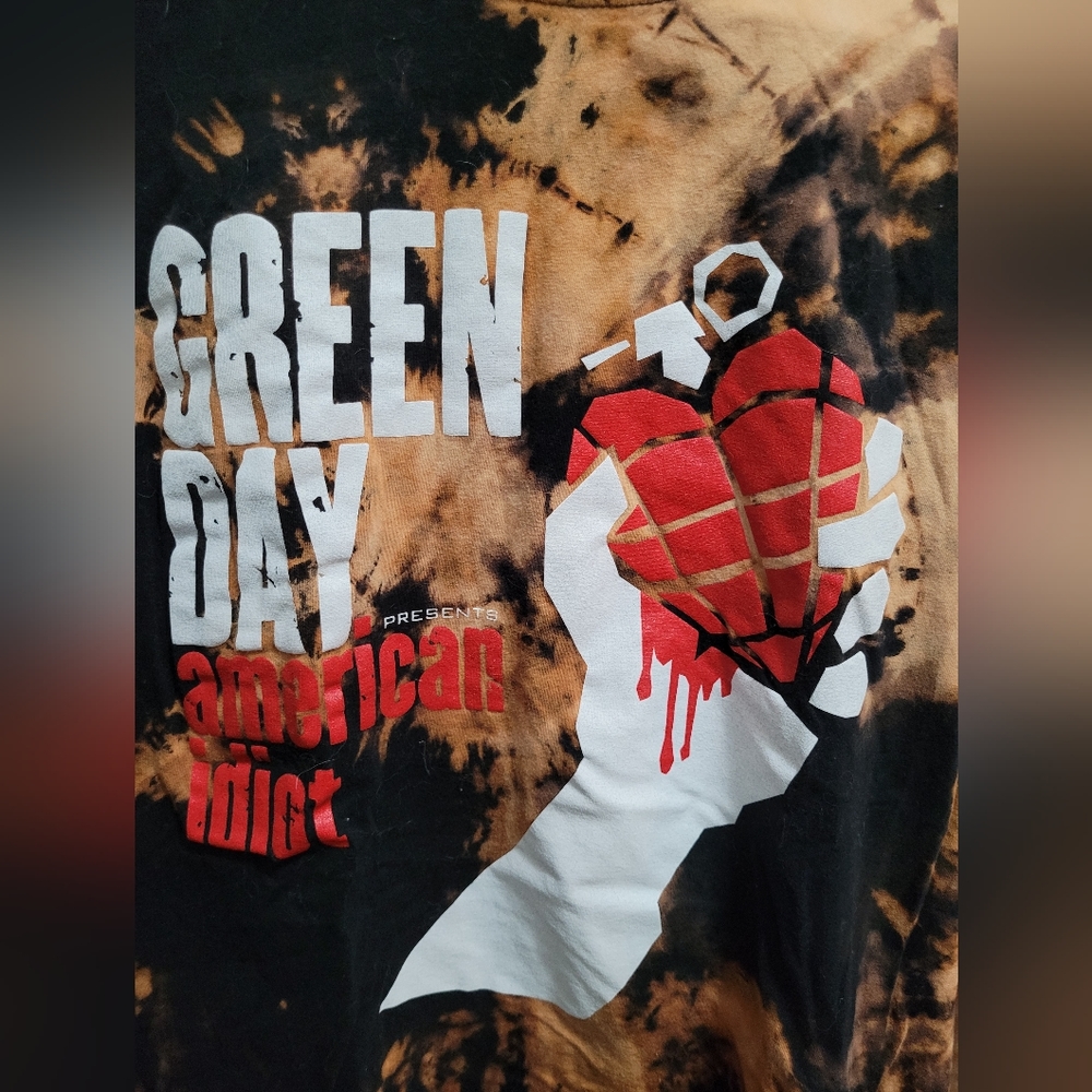 Bleach dyed Green Day Shirt size Medium